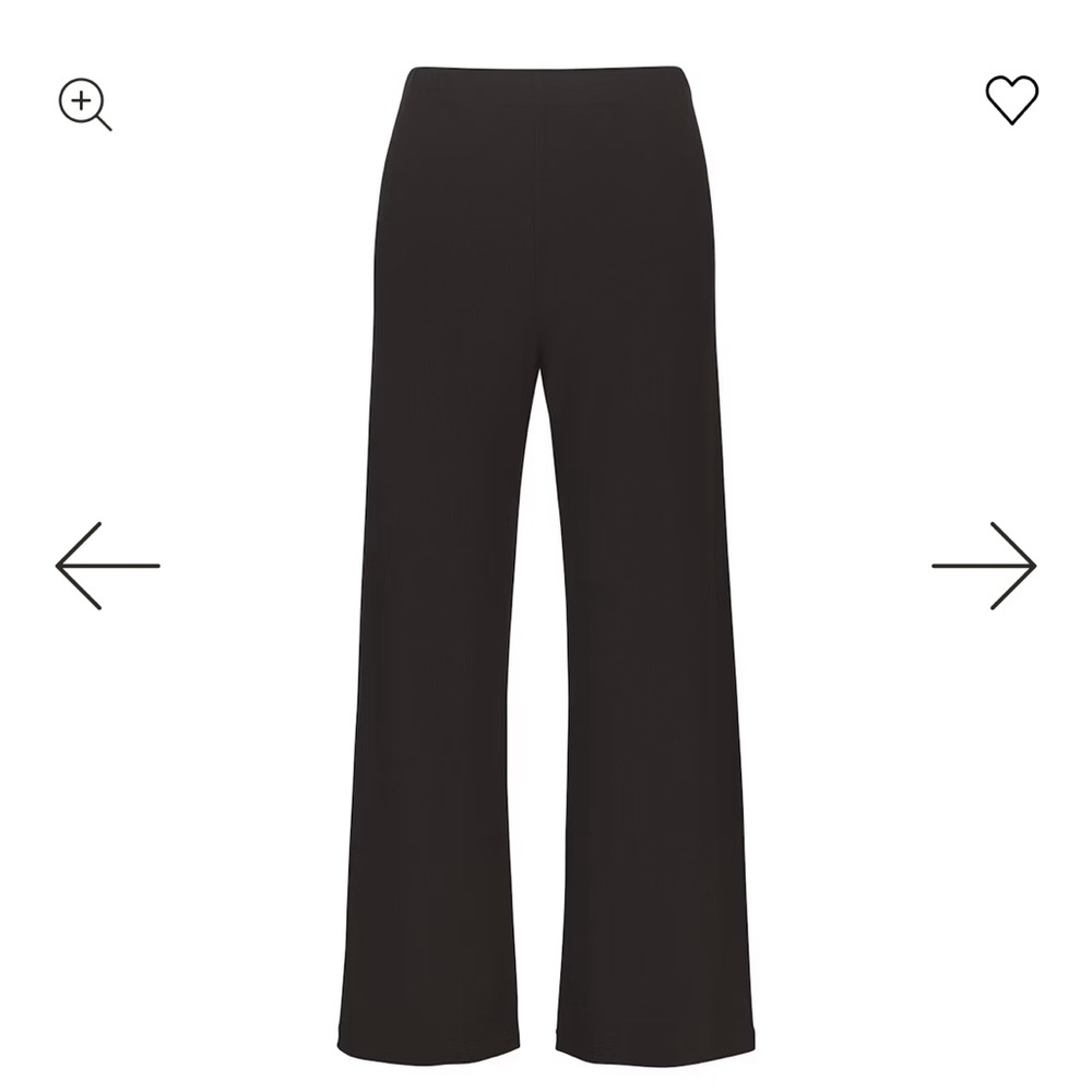 SKIMS Black Women's SOFT LOUNGE (Pants only)